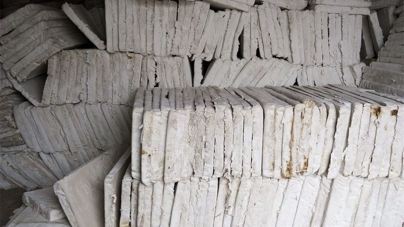 管道保温材料的价格受多种因素影响，主要包括：