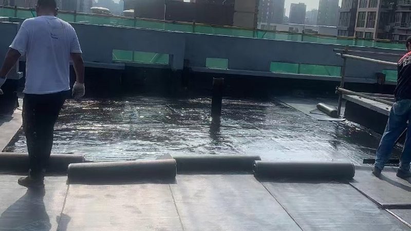 卫生间漏水，不砸砖也能补漏？揭秘高效补漏方法**